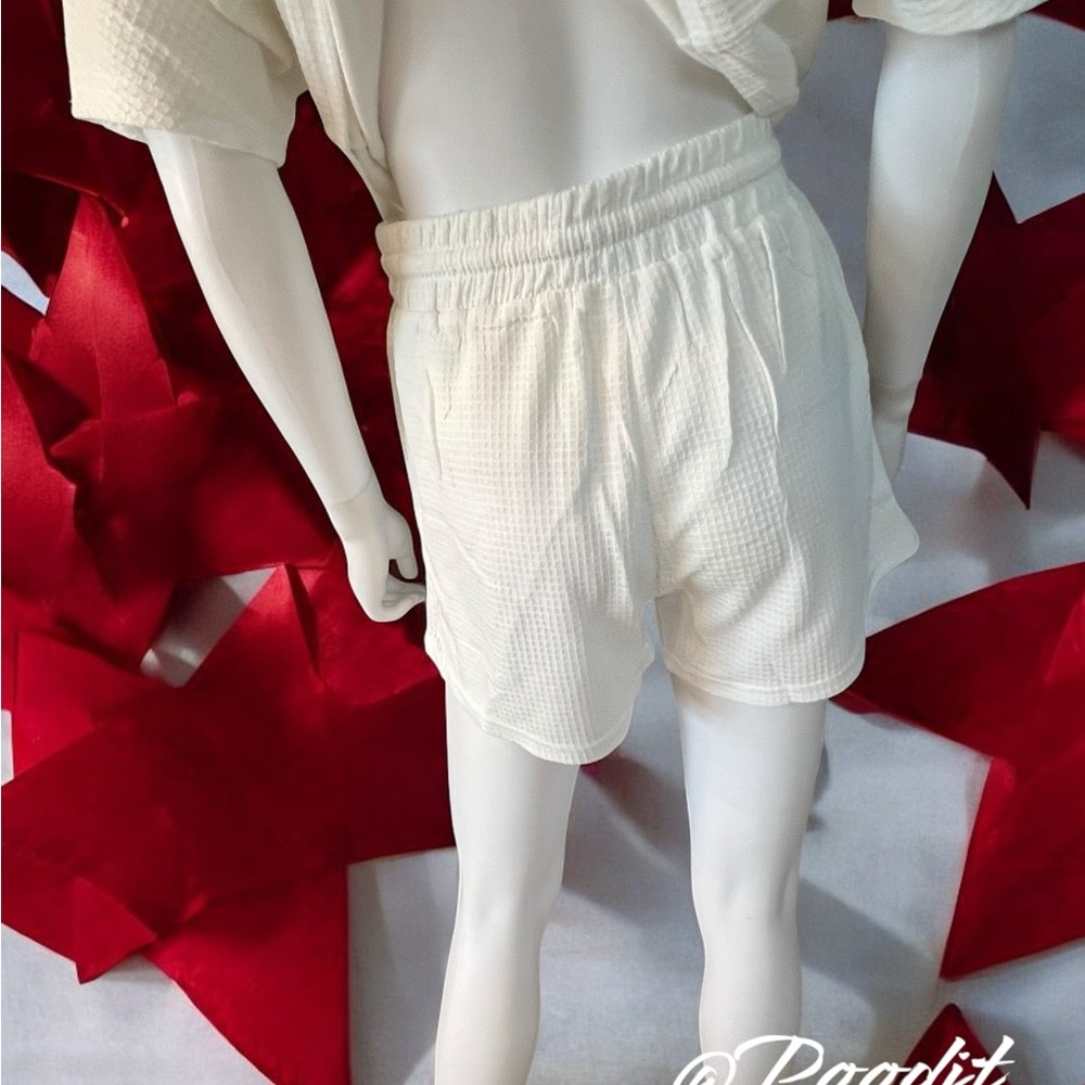 Patriotic waffle print short set sz large - Picture 7 of 7
